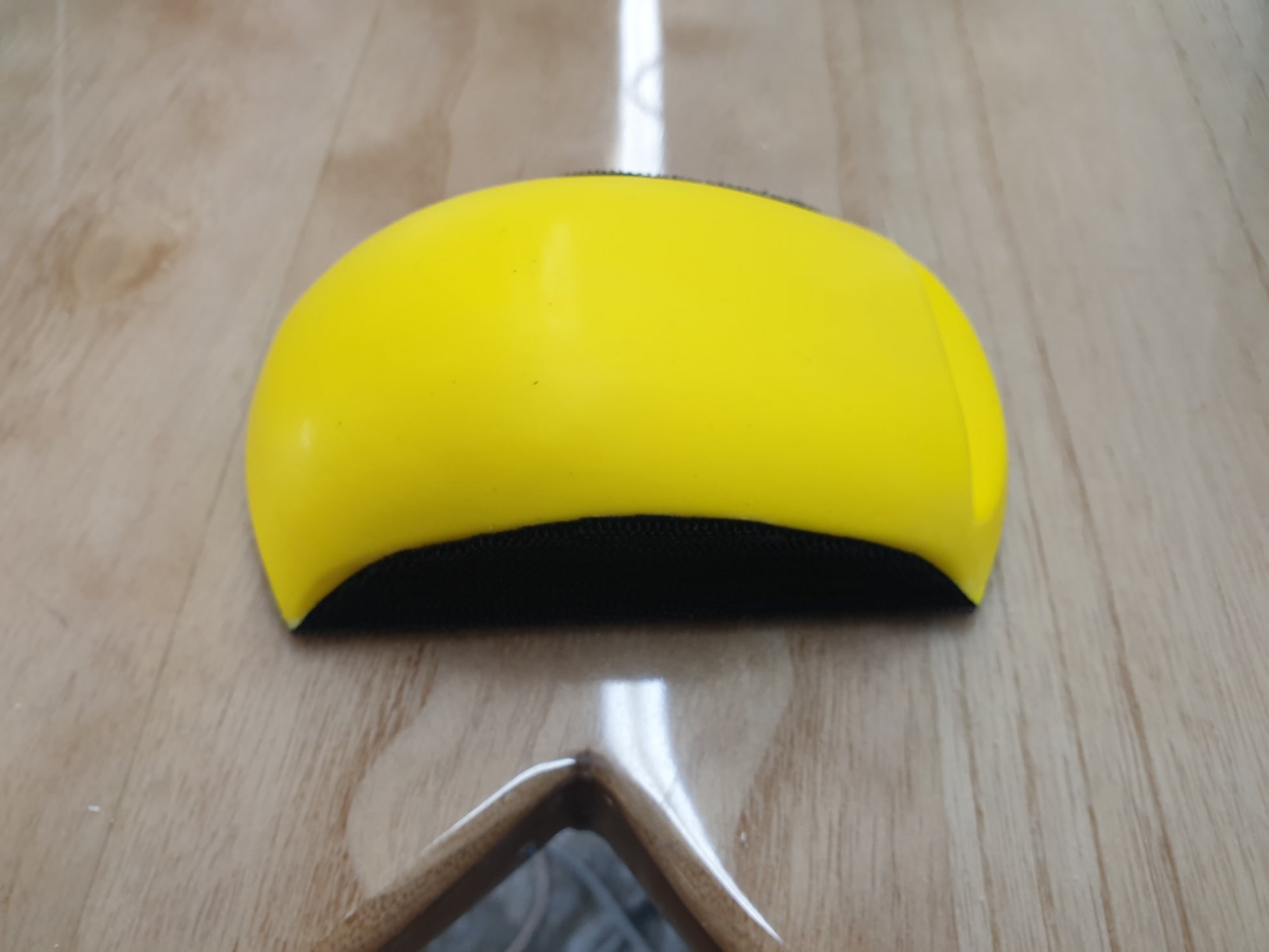 Cam velcro rubbing or sanding block