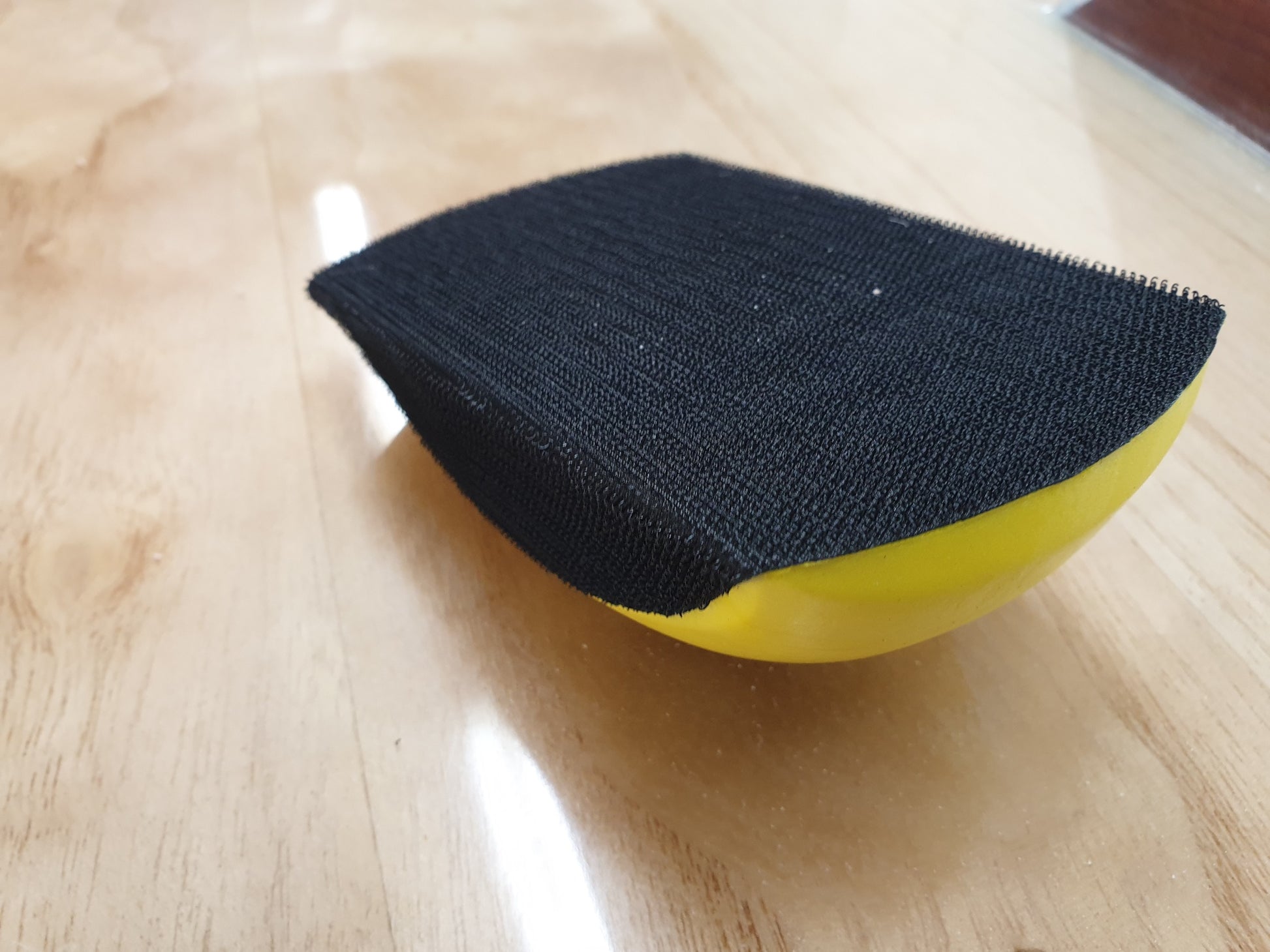Cam velcro rubbing or sanding block