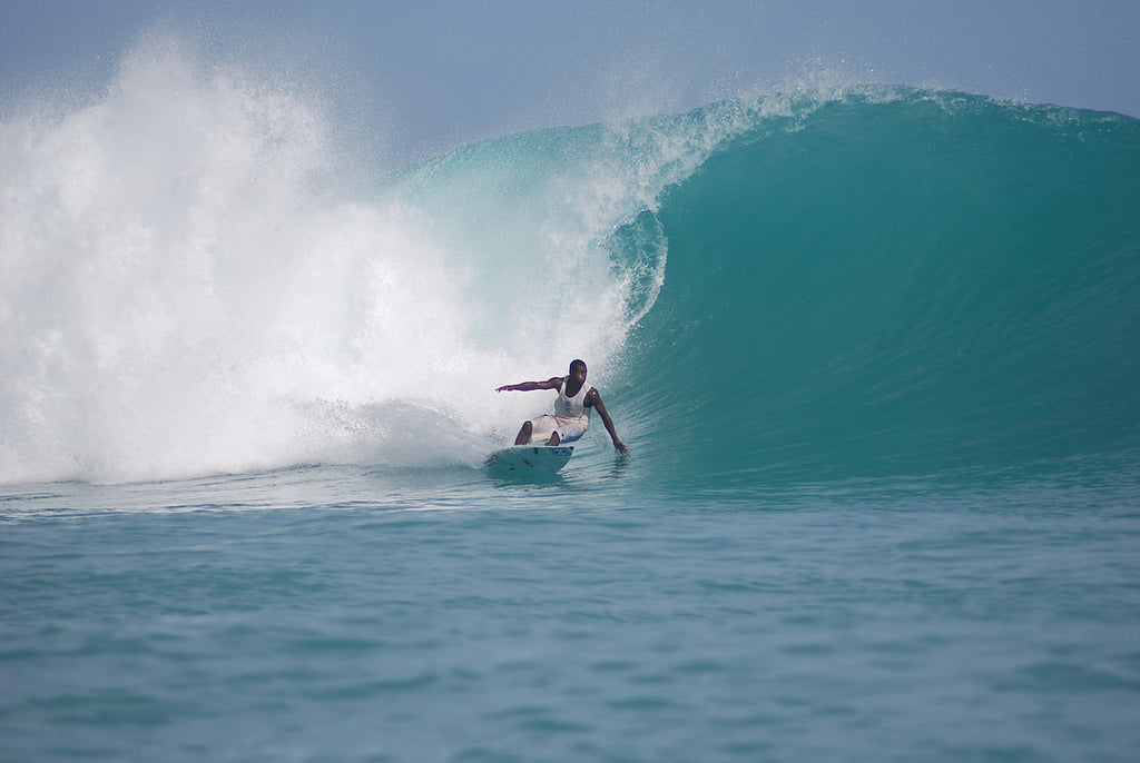 Travel to Papua New Guinea and build a balsa board